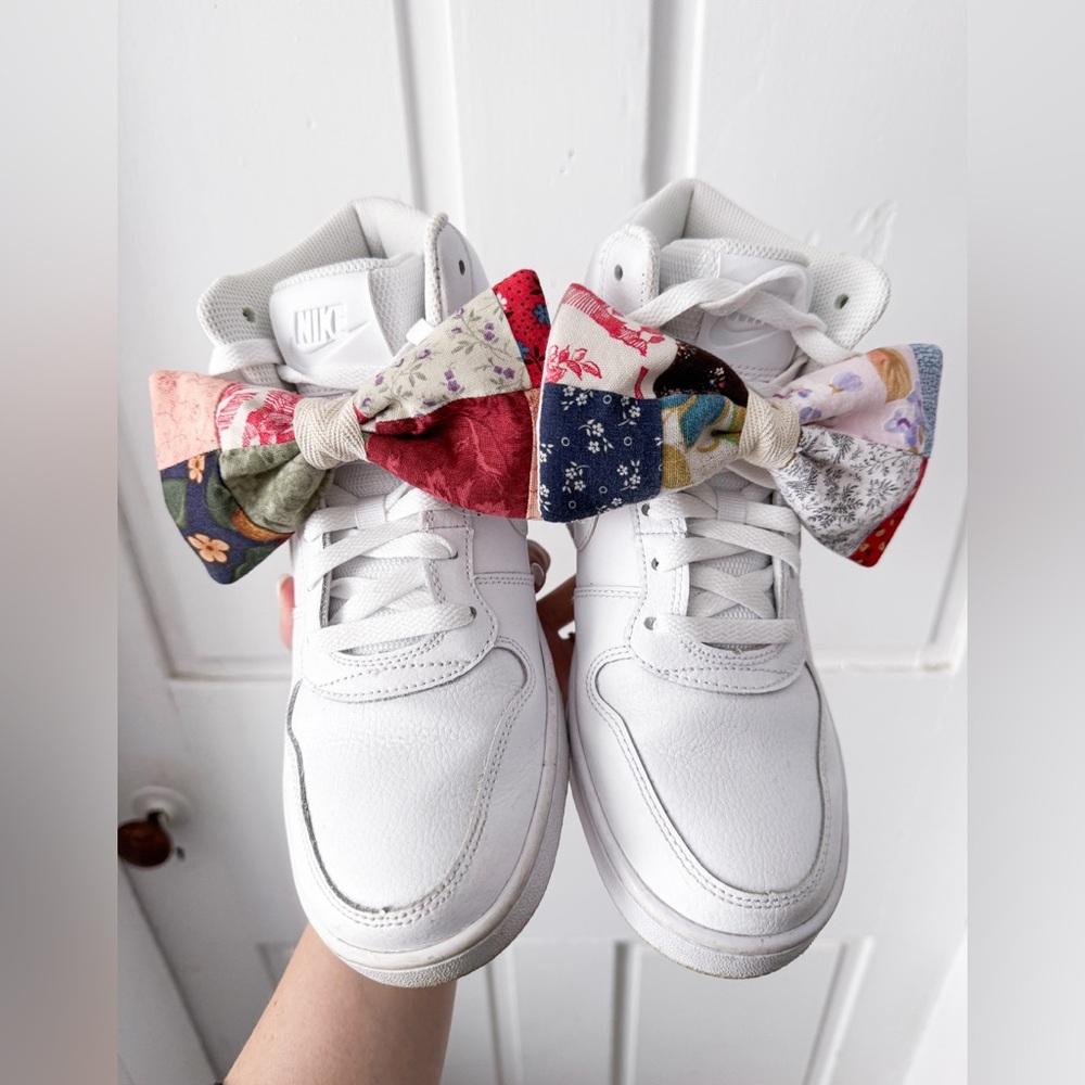 Handmade 🧵 🪡 upcycled Quilted Bow Clips